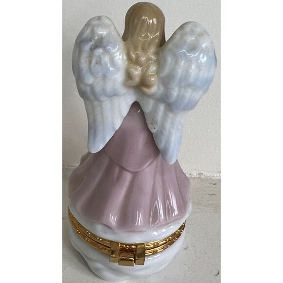 The Worry Angel is for anyone who worries and needs to hand it over to God. - Picture 4 of 9